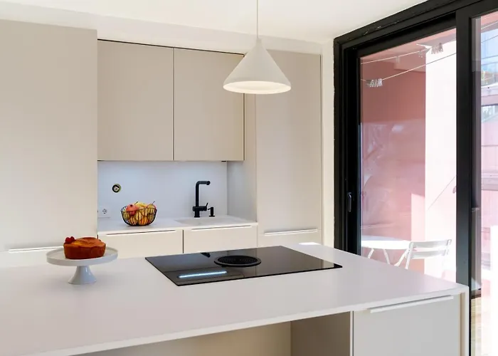 Stylish Open-plan Flat With Swimming Pool By Hostwise * Porto