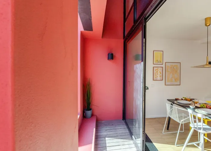 Stylish Open-plan Flat With Swimming Pool By Hostwise Appartement *