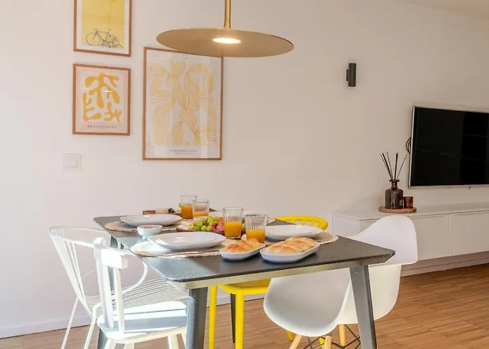 Apartamento Stylish Open-plan Flat With Swimming Pool By Hostwise *