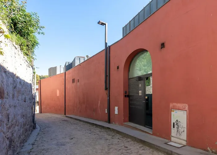 Apartamento Stylish Open-plan Flat With Swimming Pool By Hostwise *