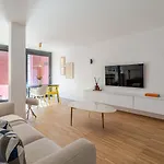 Stylish Open-plan Flat With Swimming Pool By Hostwise 아파트 포르투
