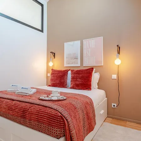 Stylish Open-plan Flat With Swimming Pool By Hostwise Appartement Porto