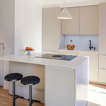 Apartment Stylish Open-plan Flat With Swimming Pool By Hostwise Porto