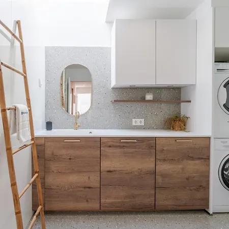 Stylish Open-plan Flat With Swimming Pool By Hostwise Appartement Porto