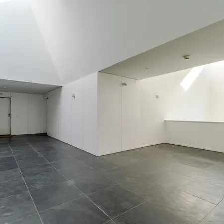 Stylish Open-plan Flat With Swimming Pool By Hostwise Porto