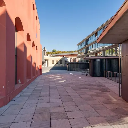 Stylish Open-plan Flat With Swimming Pool By Hostwise Apartment *