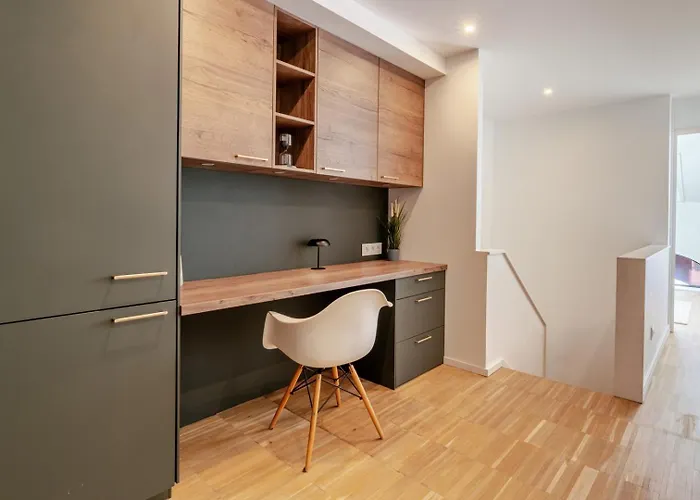 Stylish Open-plan Flat With Swimming Pool By Hostwise Lägenhet *