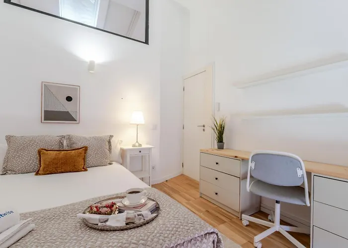 Apartmán Stylish Open-plan Flat With Swimming Pool By Hostwise *