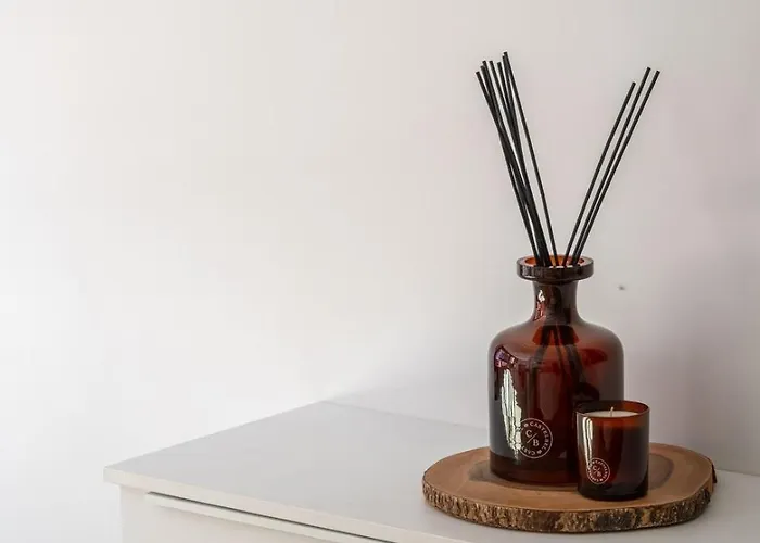 Lägenhet Stylish Open-plan Flat With Swimming Pool By Hostwise