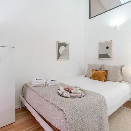 아파트 Stylish Open-plan Flat With Swimming Pool By Hostwise 포르투