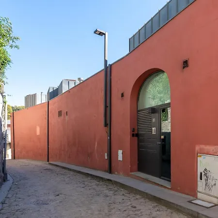 Apartament Stylish Open-plan Flat With Swimming Pool By Hostwise *