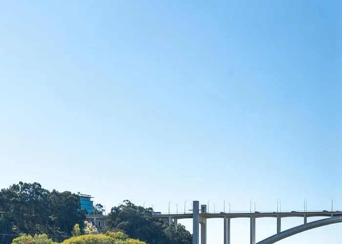 Stylish Open-plan Flat With Swimming Pool By Hostwise Lejlighed